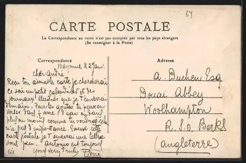 AK Bayonne, La Porte Mousserolle avec des ânes et leurs cavaliers passant sous l`arche