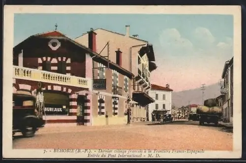 AK Béhobie /B.-P., Dernier village francais à la frontière Franco-Espagnole, Entrée du Pont International