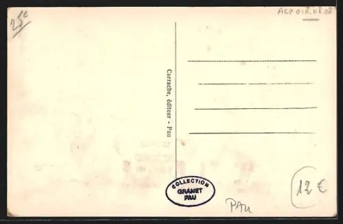 AK Pau, Les enfants du Lycée Patronage N.-Dame de Pau devant la statue