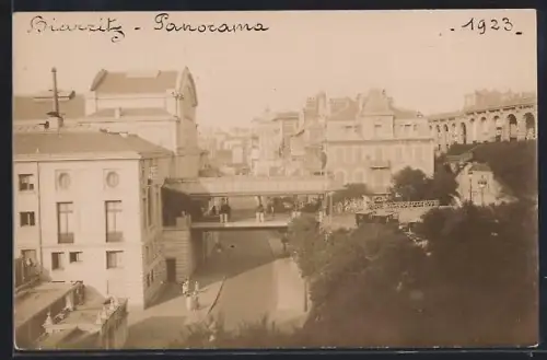 Foto-AK Biarritz, Panorama urbain avec pont et architecture historique en 1923