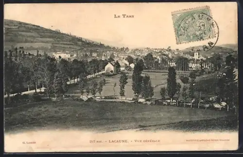 AK Lacaune, Vue générale du village et des collines environnantes