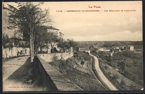 AK Castelnau-de-Montmiral, les remparts et Lafayette