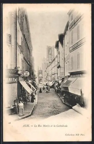 AK Albi, La Rue Mariès et la Cathédrale
