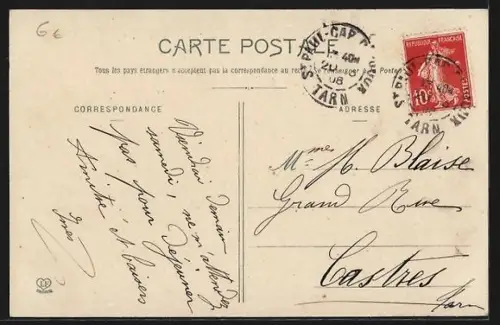 AK St Paul, Avenue de Puylaurens avec rangée d`arbres et église en arrière-plan