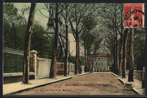 AK Mazamet, Boulevard La Sagne avec arbres et bâtiments adjacents