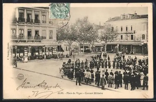 AK Albi, Place du Vigan, Concert Militaire