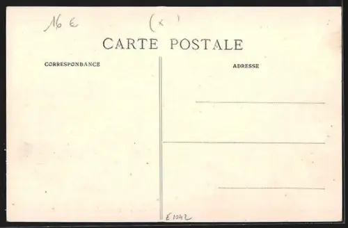 AK Lavaur, Esplanade, Allée des Platanes avec les Nouvelles Galeries