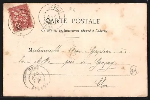 AK Lavaur /Tarn, Grande Rue animée avec passants et commerces