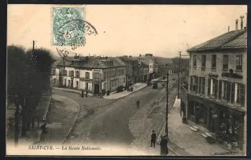 AK Saint-Cyr, La Route Nationale