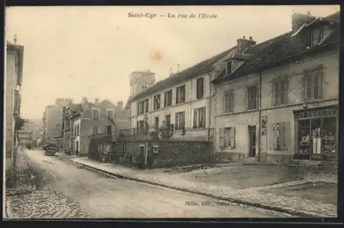AK Saint-Cyr, La rue de l`École