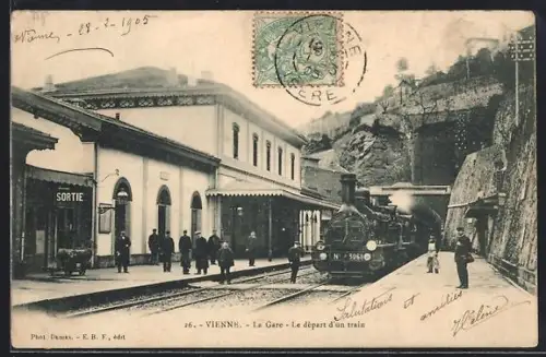 AK Vienne, La Gare - Le départ d`un train, Bahnhof mit abfahrendem Zug