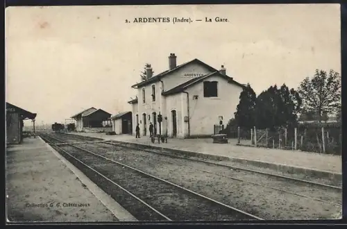 AK Ardentes /Indre, La Gare, Bahnhof