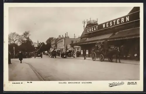 AK Ealing, Ealing Broadway Station, Bahnhof