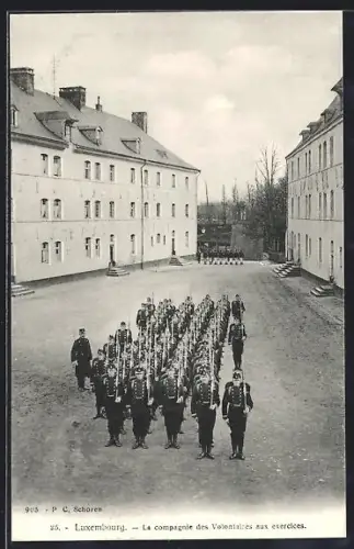 AK Luxembourg, La compagnie des Volontaires aux exercises