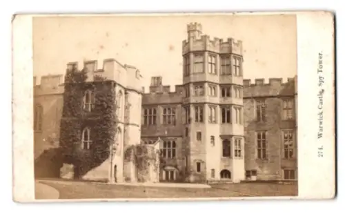 Fotografie unbekannter Fotograf, Ansicht Warwick, the Warwick Castel with Spy Tower