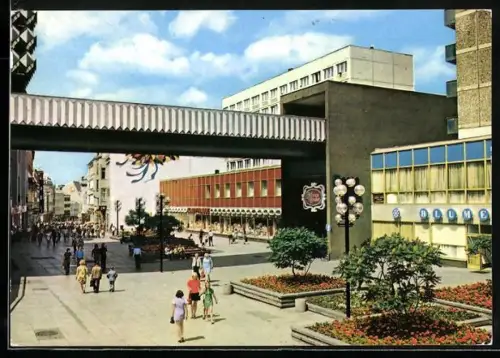 AK Halle / Saale, Klement-Gottwald-Strasse, Fussgängerzone