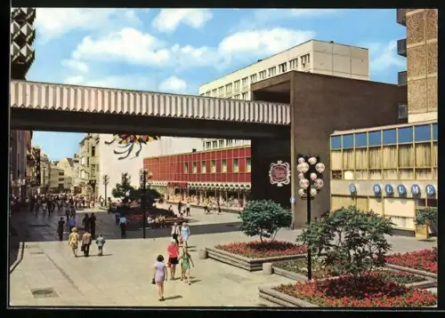 AK Halle / Saale, Klement-Gottwald-Strasse, Fussgängerzone