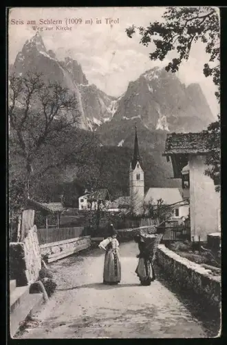 AK Seis am Schlern, Weg zur Kirche, Frauen in Tracht