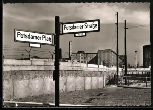 AK Berlin, Mauer am Potsdamer Platz mit Strassenschild Potsdamer Strasse
