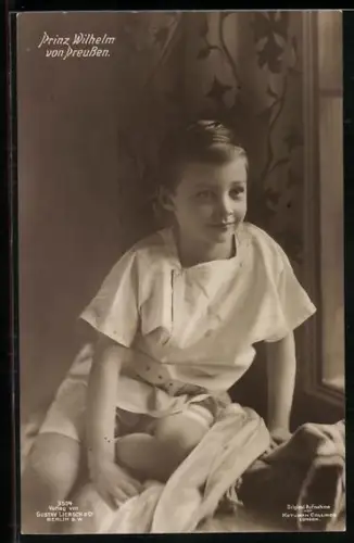 AK Prinz Wilhelm von Preussen als Jugendlicher nachdenklich schauend