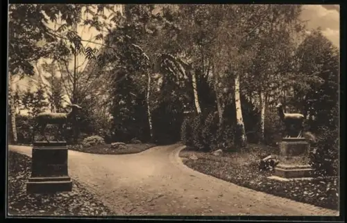 AK Kirchheimbolanden, Schlossgarten mit Hochwild-Statuen