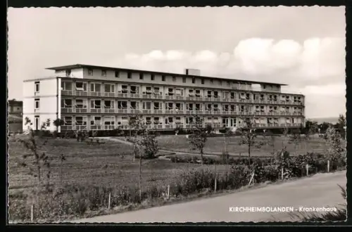 AK Kirchheimbolanden, Krankenhaus mit umgebenden Grünanlagen