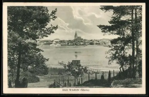 AK Bad Waren /Müritz, Blick über die Müritz auf den Ort
