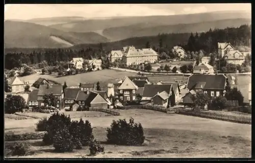 AK Masserberg /Thür. Wald, Ortsansicht mit Kurhaus und Kirche