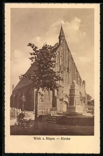 AK Wiek a. Rügen, Ansicht der Kirche mit Denkmal
