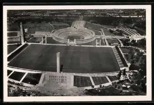 AK Berlin, Olympiastadion mit dem Maifeld