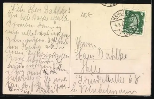 AK Katze mit Glöckchen um den Hals und zwei weisse Hunde