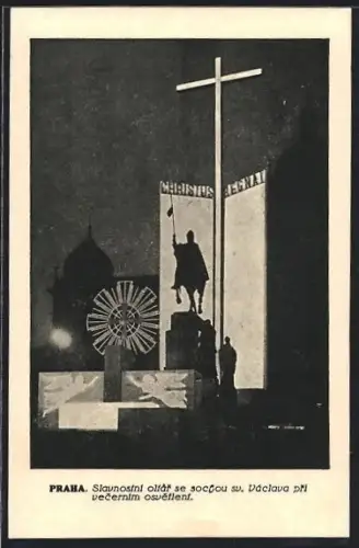 AK Prag / Praha, Slavnostni altar se soccou sv. Vaclava pri vecernim osvetlent