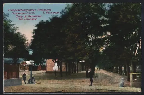 AK Griesheim b. Darmstadt, Hauptlagerstrasse im Truppenübungsplatz