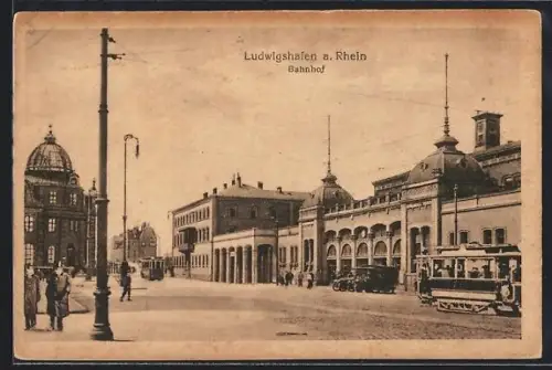 AK Ludwigshafen a. Rhein, Strassenbahn am Bahnhof