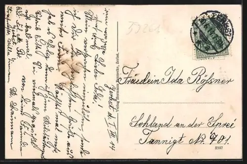 AK Zerbst, Blick auf das Heidetor mit Passanten