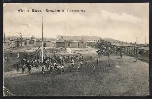 AK Wiek a. Rügen, Baracken des Kinderheims