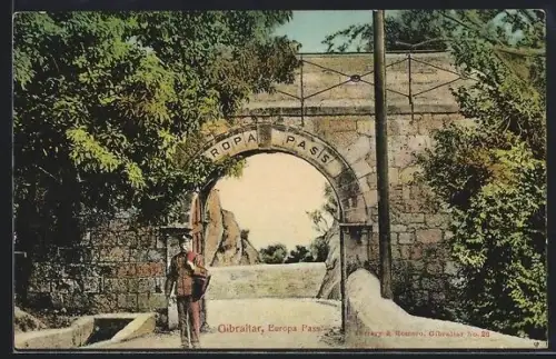 AK Gibraltar, Europa Pass, soldier