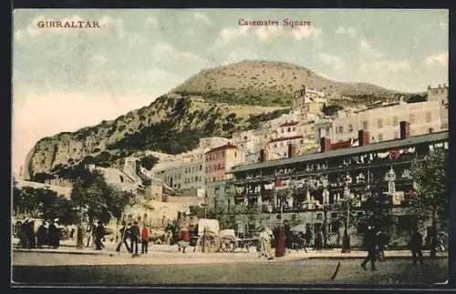 AK Gibraltar, Casemates Square con gente