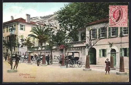 AK Gibraltar, The Library, Kutschen vor der Bibliothek