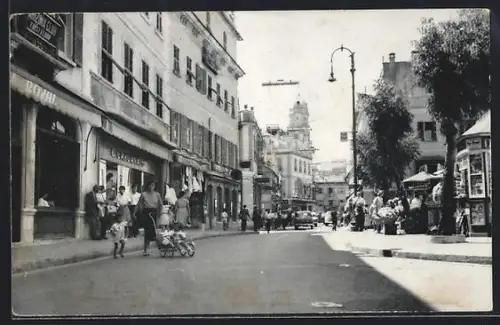 AK Gibraltar, Main Street