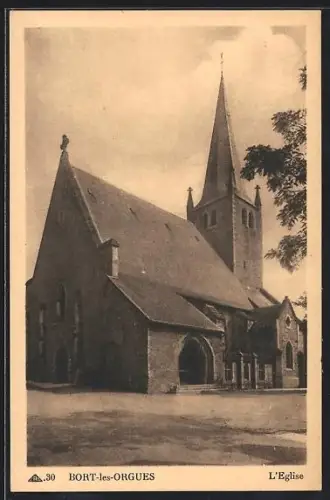 AK Bort-les-Orgues, L`Église