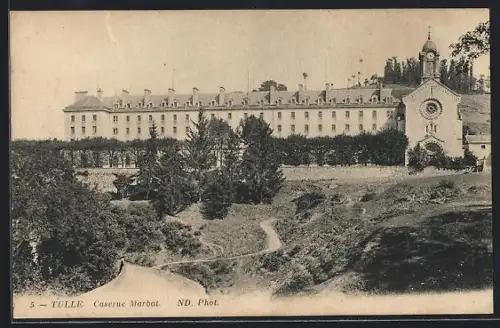 AK Tulle, Caserne Marbot et paysage environnant
