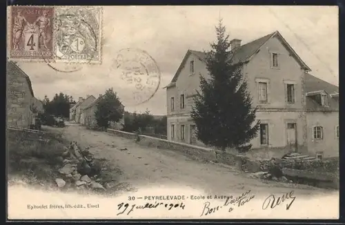 AK Peyrelevade, École et avenue