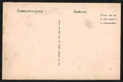 AK Royat, L`Entrée du Parc avec des promeneurs élégants dans une allée arborée