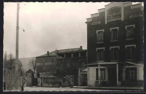 AK Martres-de-Veyre /Puy-de-Dôme, Vue des Hôtels