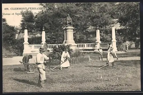 AK Clermont-Ferrand, Statue et Square Blaise Pascal avec des ouvriers en plein travail
