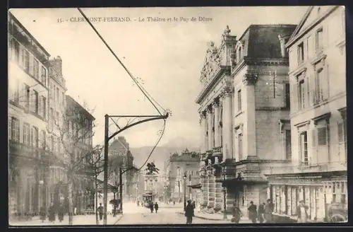 AK Clermont-Ferrand, Le Théâtre et le Puy de Dôme