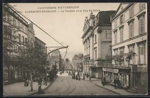 AK Clermont-Ferrand, Le Théâtre et le Puy de Dôme