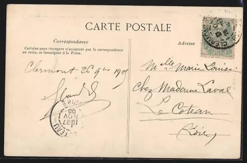 AK Clermont-Ferrand, Avenue de Royat avec arbres et bâtiments en perspective