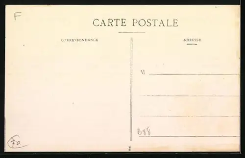 AK Ronchamp, Grande-Rue animée avec vue sur l`église